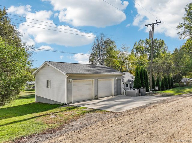471 Lou Alice Drive, Columbiaville Village, MI 48421