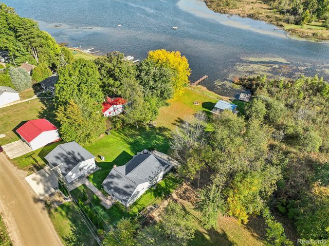 471 Lou Alice Drive, Columbiaville Village, MI 48421