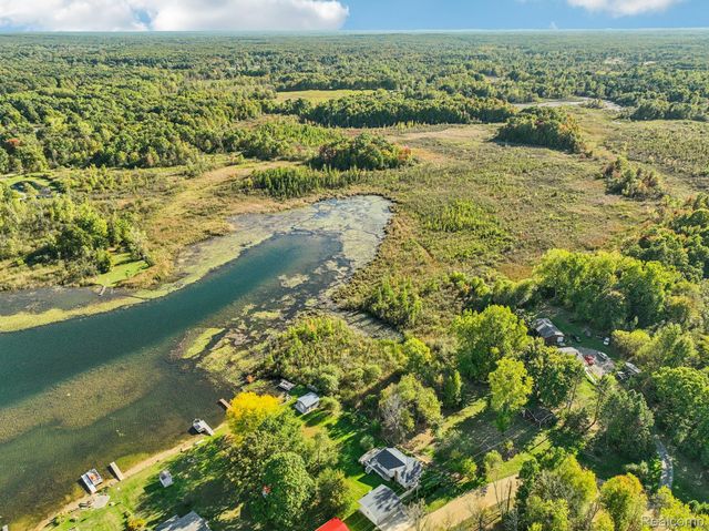 471 Lou Alice Drive, Columbiaville Village, MI 48421