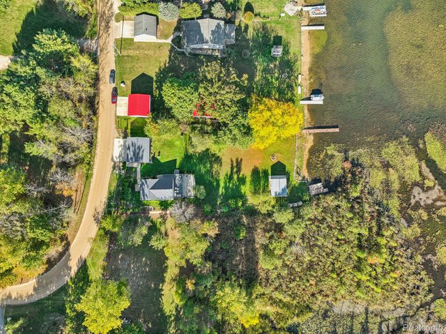 471 Lou Alice Drive, Columbiaville Village, MI 48421