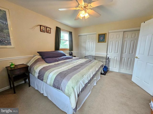 36 HUNTER LIGGETT DR, Shoemakersville, PA 19555