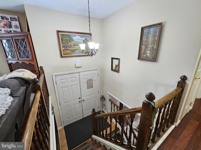 36 HUNTER LIGGETT DR, Shoemakersville, PA 19555