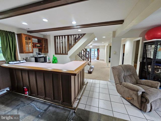 36 HUNTER LIGGETT DR, Shoemakersville, PA 19555