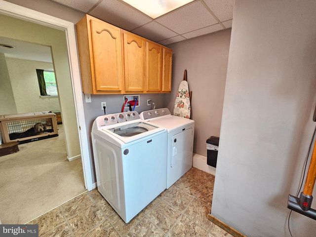 36 HUNTER LIGGETT DR, Shoemakersville, PA 19555