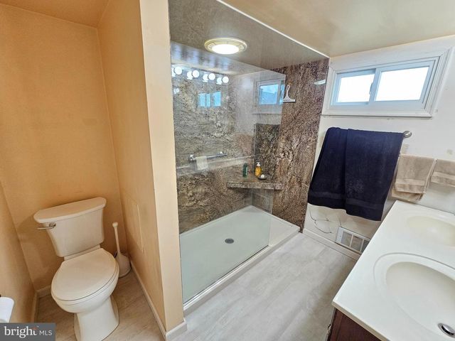 36 HUNTER LIGGETT DR, Shoemakersville, PA 19555