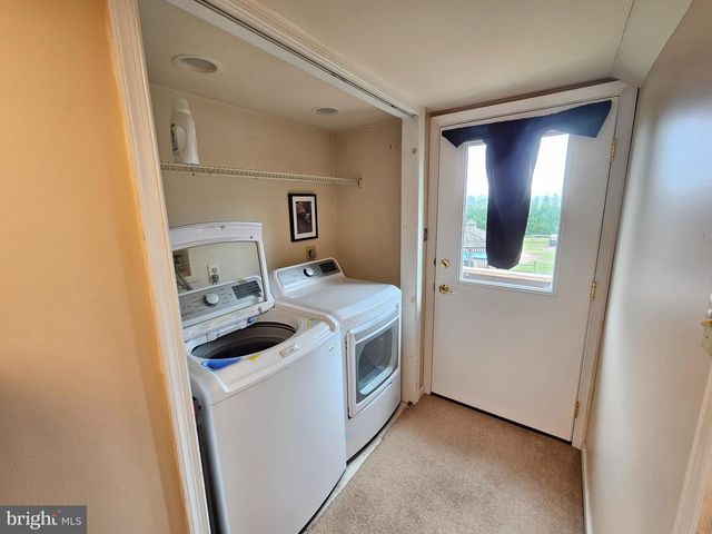 36 HUNTER LIGGETT DR, Shoemakersville, PA 19555