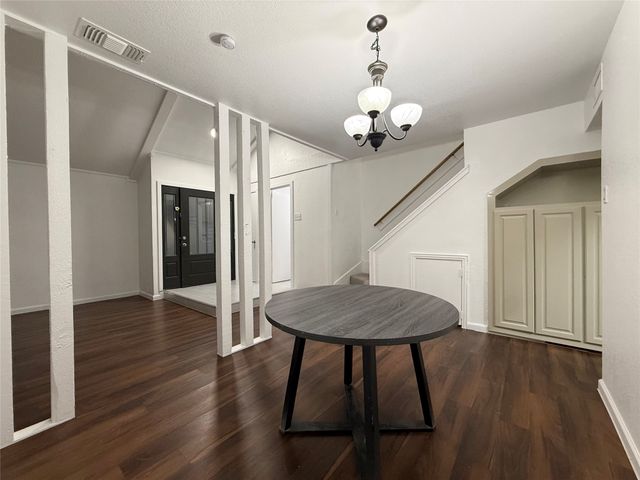 813 Via Balboa, Mesquite, TX 75150