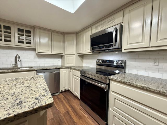 813 Via Balboa, Mesquite, TX 75150