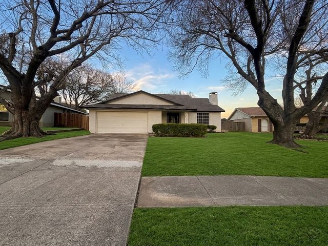 813 Via Balboa, Mesquite, TX 75150