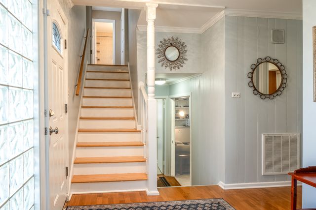 8953 Central Park Avenue, Evanston, IL 60203