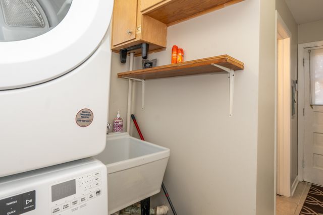 8953 Central Park Avenue, Evanston, IL 60203