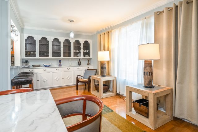 8953 Central Park Avenue, Evanston, IL 60203