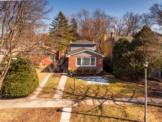 8953 Central Park Avenue, Evanston, IL 60203
