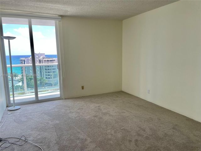 100 Bayview Dr 1106, Sunny Isles Beach, FL 33160