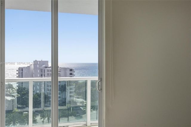 100 Bayview Dr 1106, Sunny Isles Beach, FL 33160