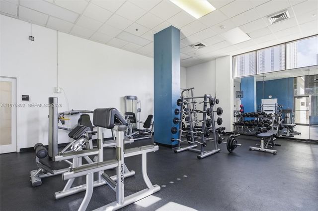 100 Bayview Dr 1106, Sunny Isles Beach, FL 33160