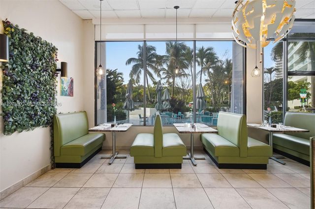 100 Bayview Dr 1106, Sunny Isles Beach, FL 33160