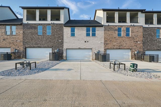 3445 Sanjeev Drive, Irving, TX 75060