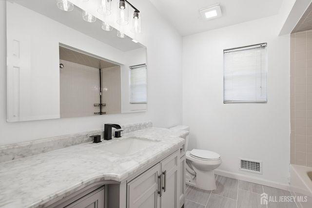 53 Bernard Avenue, Edison, NJ 08837