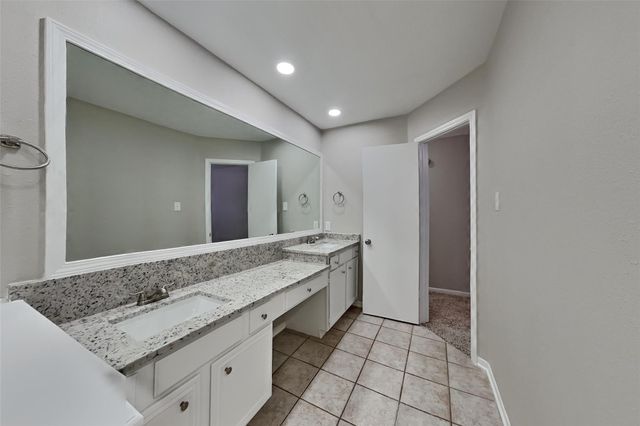 17423 Saxon Drive, Houston, TX 77095