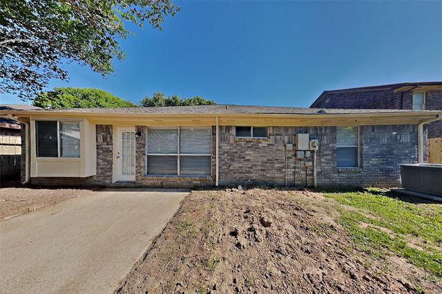 17423 Saxon Drive, Houston, TX 77095