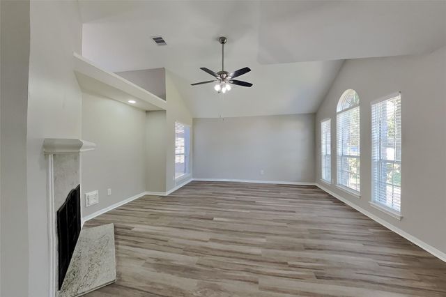 17423 Saxon Drive, Houston, TX 77095