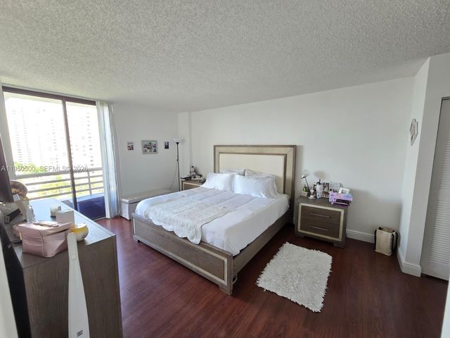 3300 NE 191st St 1202, Aventura, FL 33180