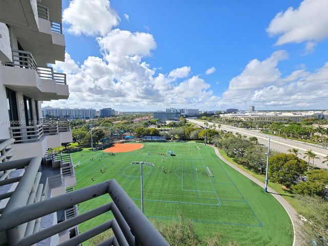 3300 NE 191st St 1202, Aventura, FL 33180