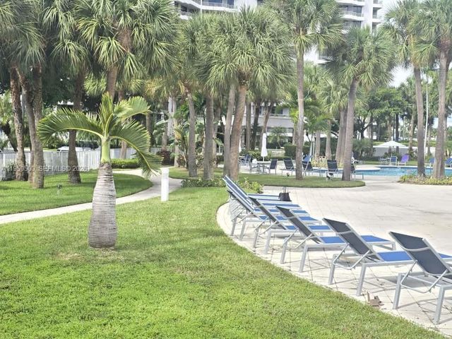 3300 NE 191st St 1202, Aventura, FL 33180