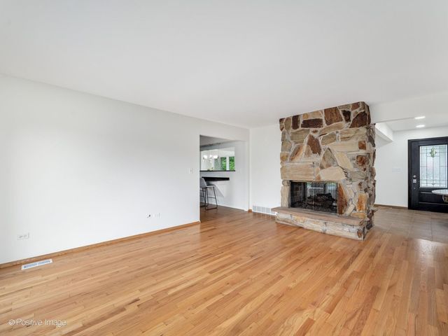 19W100 22nd Street, Lombard, IL 60148