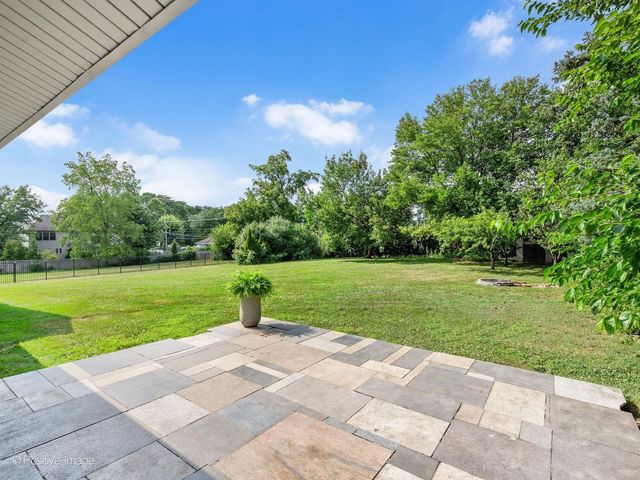 19W100 22nd Street, Lombard, IL 60148