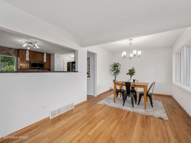19W100 22nd Street, Lombard, IL 60148