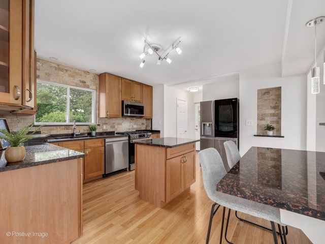 19W100 22nd Street, Lombard, IL 60148