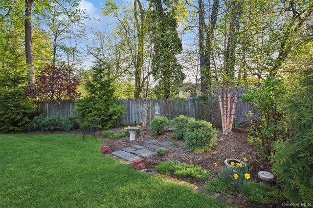 8 N Wodenethe Drive, Beacon, NY 12508