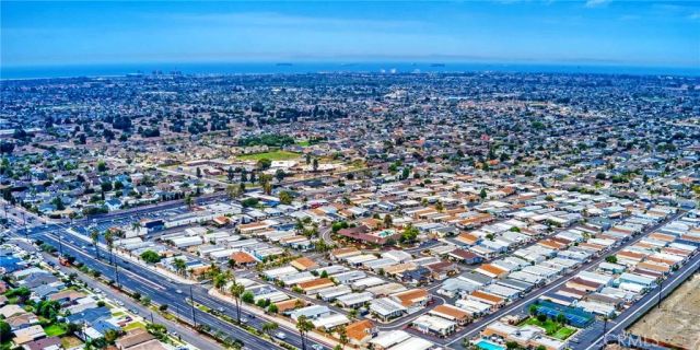 19361 Brookhurst 146, Huntington Beach, CA 92646