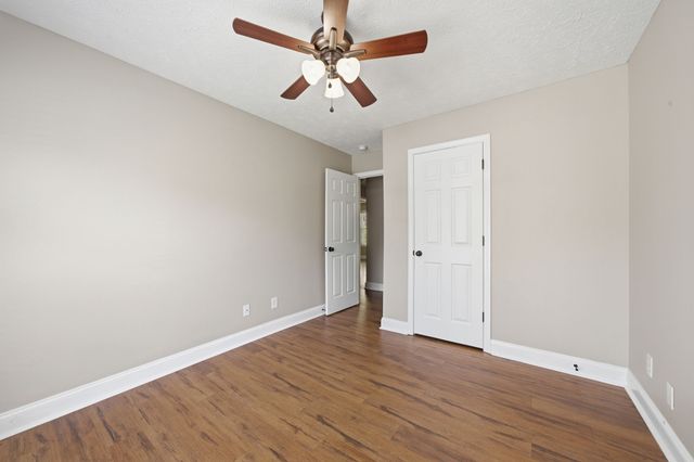 523 Turner Reynolds Ct, Clarksville, TN 37043