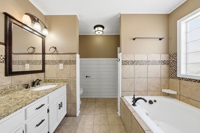 523 Turner Reynolds Ct, Clarksville, TN 37043
