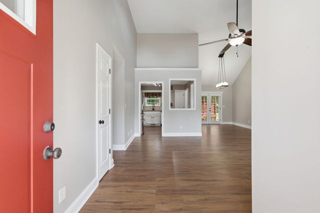 523 Turner Reynolds Ct, Clarksville, TN 37043