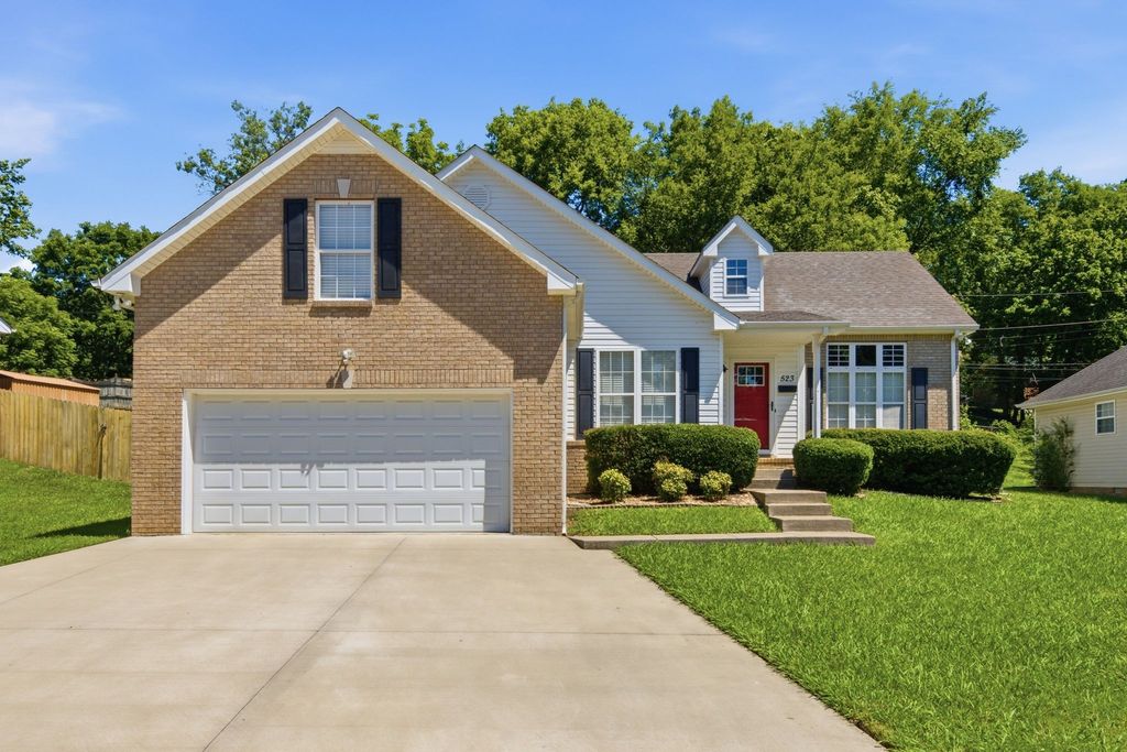 523 Turner Reynolds Ct, Clarksville, TN 37043