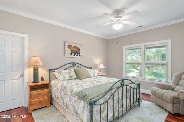 124 Cedar Point Drive, Wallace, NC 28466