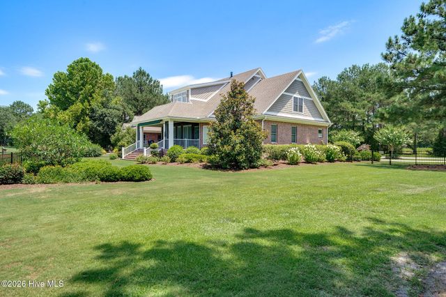 124 Cedar Point Drive, Wallace, NC 28466