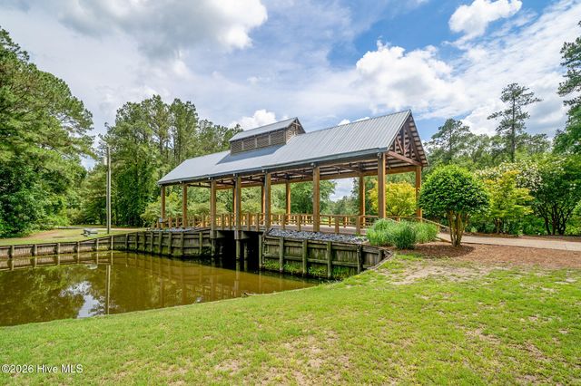 124 Cedar Point Drive, Wallace, NC 28466