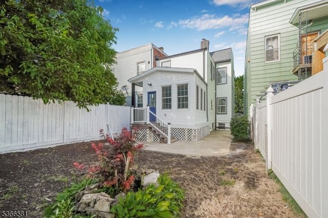 181 Winfield Ave, Jersey City, NJ 07305