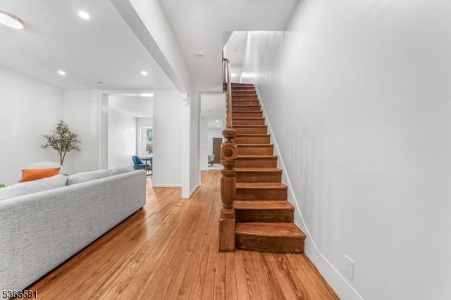 181 Winfield Ave, Jersey City, NJ 07305