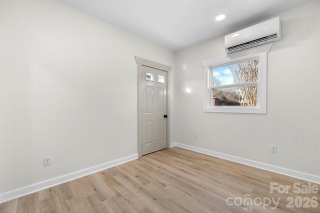 106 Royalwood Drive, Lenoir, NC 28645