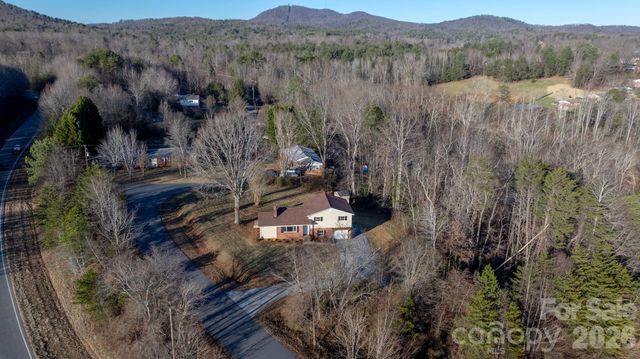 106 Royalwood Drive, Lenoir, NC 28645