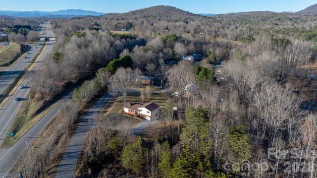 106 Royalwood Drive, Lenoir, NC 28645