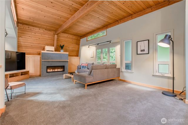 123 Hiline Road, Bellingham, WA 98229