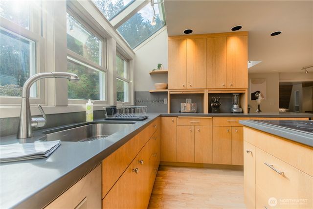 123 Hiline Road, Bellingham, WA 98229