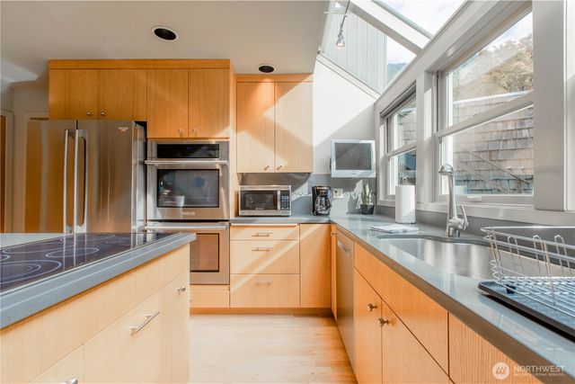123 Hiline Road, Bellingham, WA 98229